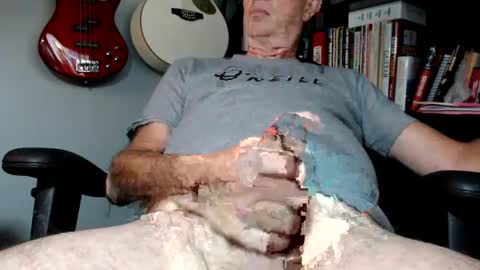 CozyCanuck online show from September 9, 2025, 5:07 am