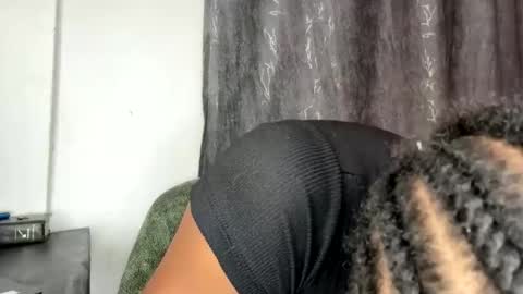 Snapshot of crave_meslowly chatting on April 5, 2026, 8:55 am Taliee online show from April 5, 2026, 8:55 am