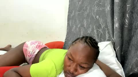 Snapshot of crave_meslowly chatting on July 2, 2026, 3:06 am Taliee online show from July 2, 2026, 3:06 am