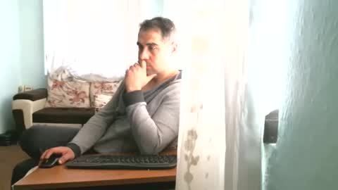 crazy____boy09 online show from November 9, 2025, 11:08 am