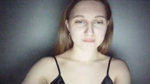 crazy_kisses_ online show from May 3, 2026, 6:03 pm