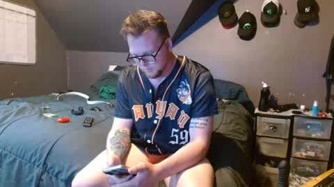 Snapshot of crazy_t23 chatting on May 27, 2026, 4:15 pm crazy_t23 online show from May 27, 2026, 4:15 pm