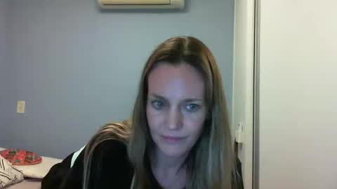 Anny online show from September 27, 2025, 12:15 am