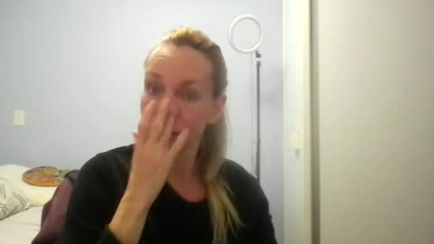 Snapshot of crazyanny chatting on June 19, 2026, 12:26 am Anny online show from June 19, 2026, 12:26 am