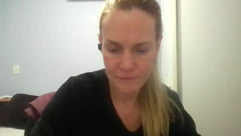 Snapshot of crazyanny chatting on June 22, 2026, 12:35 am Anny online show from June 22, 2026, 12:35 am
