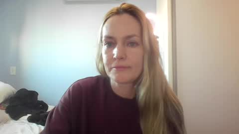 Snapshot of crazyanny chatting on July 10, 2026, 10:51 am Anny online show from July 10, 2026, 10:51 am