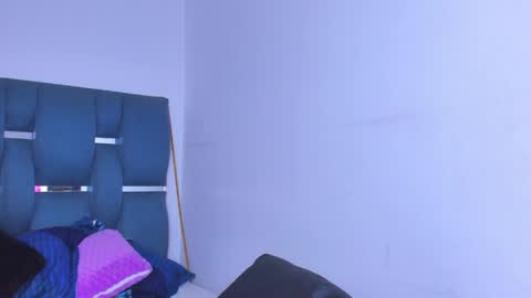 crazybaby_squirt online show from May 19, 2026, 3:02 am