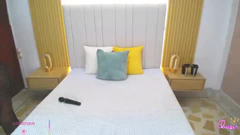 Snapshot of crazybigass chatting on February 8, 2026, 12:41 pm Sara online show from February 8, 2026, 12:41 pm