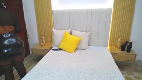 Snapshot of crazybigass chatting on March 29, 2026, 12:49 pm Sara online show from March 29, 2026, 12:49 pm