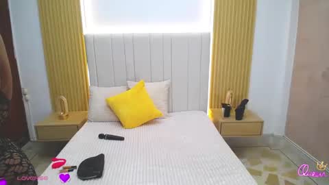 Snapshot of crazybigass chatting on April 5, 2026, 12:13 pm Sara online show from April 5, 2026, 12:13 pm