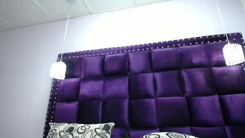 diosalinda online show from March 12, 2025, 7:06 pm