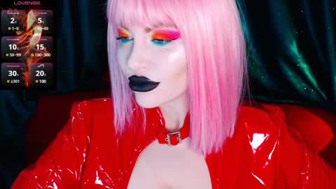 Snapshot of crazypinkyball chatting on December 19, 2024, 12:45 pm Roxy online show from December 19, 2024, 12:45 pm