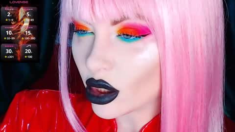 Snapshot of crazypinkyball chatting on January 17, 2025, 11:49 am Roxy online show from January 17, 2025, 11:49 am