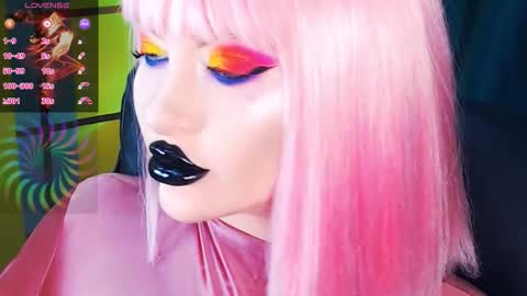 Snapshot of crazypinkyball chatting on September 10, 2025, 9:09 am Roxy online show from September 10, 2025, 9:09 am