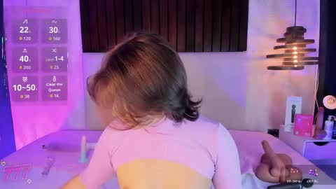 Snapshot of creamy_angelo chatting on May 17, 2026, 10:06 pm creamy_angelo online show from May 17, 2026, 10:06 pm