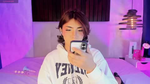Snapshot of creamy_angelo chatting on May 31, 2026, 2:20 am creamy_angelo online show from May 31, 2026, 2:20 am
