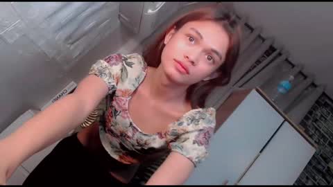 Snapshot of creamy_delilah chatting on October 24, 2025, 10:00 am Delilah online show from October 24, 2025, 10:00 am