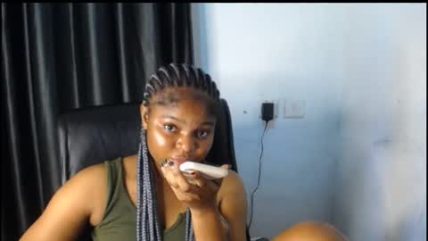 Snapshot of creamy_juicypussy chatting on September 21, 2025, 8:05 am Lady jasmine online show from September 21, 2025, 8:05 am