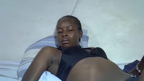 Snapshot of creamy_pussie chatting on March 17, 2026, 10:18 am creamy_pussie online show from March 17, 2026, 10:18 am