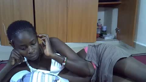 Snapshot of creamy_pussie chatting on March 25, 2026, 10:16 pm creamy_pussie online show from March 25, 2026, 10:16 pm
