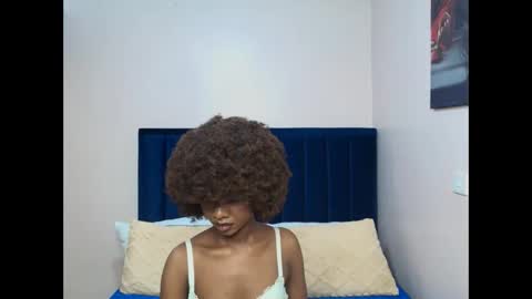 queen online show from December 21, 2025, 10:39 pm