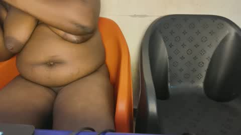 creamyposh1 online show from March 10, 2026, 9:36 am