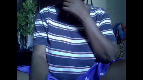 Snapshot of creamypussyxx chatting on November 17, 2025, 8:20 am creamypussyxx online show from November 17, 2025, 8:20 am