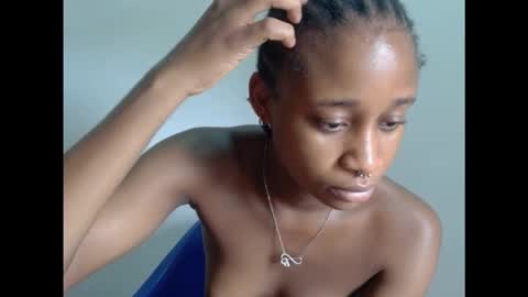 creamyxmuffin online show from October 21, 2025, 10:05 am