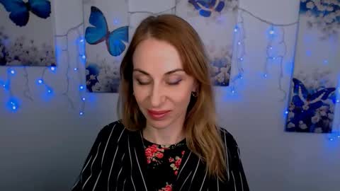 Lera online show from September 12, 2025, 2:39 pm