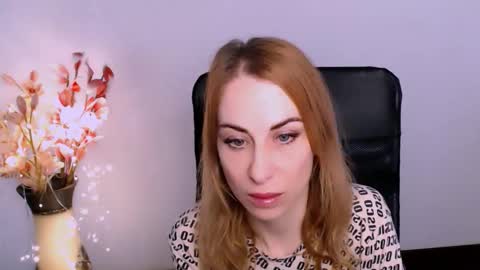 Lera online show from December 14, 2025, 1:27 pm