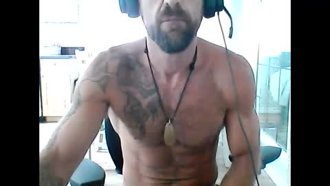 creatureofbeauty online show from September 11, 2025, 8:31 pm