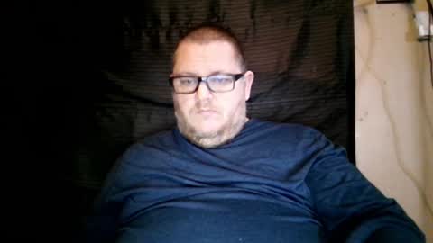 Snapshot of creeeping_death chatting on January 12, 2025, 2:56 am The hopeless romantic online show from January 12, 2025, 2:56 am