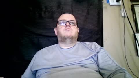 Snapshot of creeeping_death chatting on January 17, 2025, 8:55 pm The hopeless romantic online show from January 17, 2025, 8:55 pm