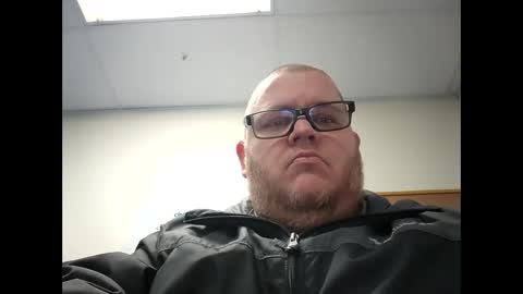 Snapshot of creeeping_death chatting on January 24, 2025, 4:59 am The hopeless romantic online show from January 24, 2025, 4:59 am