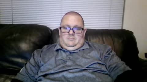 The hopeless romantic online show from February 19, 2025, 8:33 am