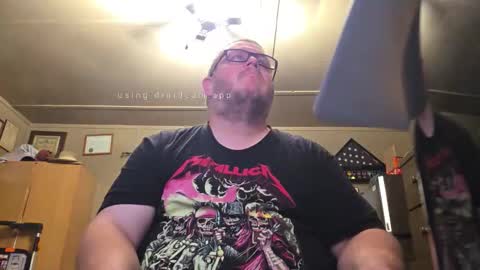 Snapshot of creeeping_death chatting on October 20, 2025, 8:37 am The hopeless romantic online show from October 20, 2025, 8:37 am