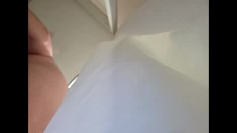 Snapshot of creeeping_death chatting on November 9, 2025, 4:33 am The hopeless romantic online show from November 9, 2025, 4:33 am