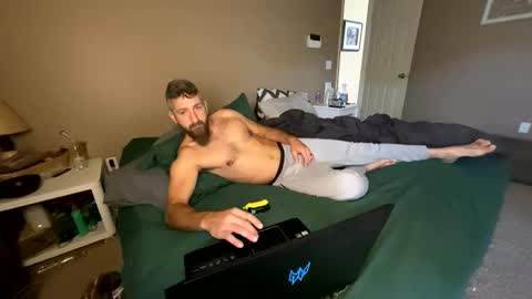 Creeksidecouple online show from May 24, 2026, 2:44 pm