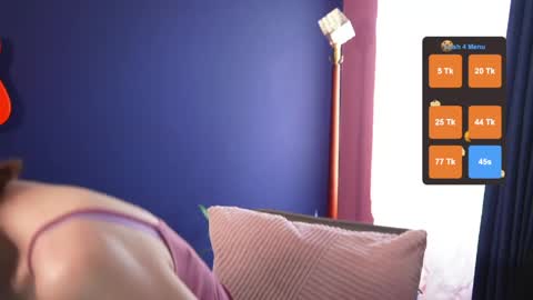 Snapshot of creme_dela_creme chatting on June 3, 2026, 6:02 pm Quinn de la Creme online show from June 3, 2026, 6:02 pm