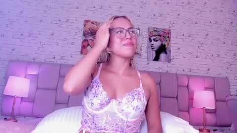 CristyBloom  online show from June 9, 2026, 8:09 pm