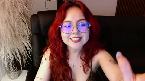 Snapshot of crimson_tati chatting on December 6, 2024, 10:38 am Tatiana  online show from December 6, 2024, 10:38 am