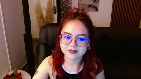 Snapshot of crimson_tati chatting on March 2, 2025, 7:10 am Tatiana  online show from March 2, 2025, 7:10 am