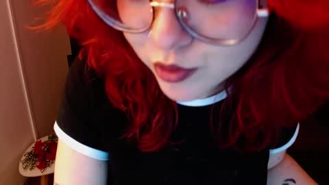 Snapshot of crimson_tati chatting on March 7, 2025, 10:24 am Tatiana  online show from March 7, 2025, 10:24 am