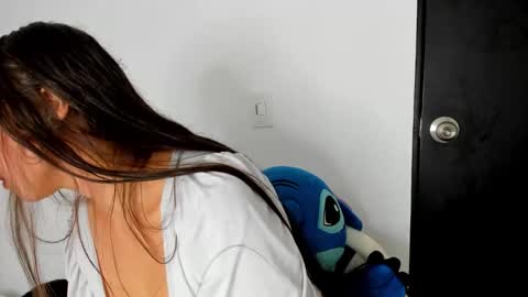 Jen. online show from February 6, 2026, 2:42 pm