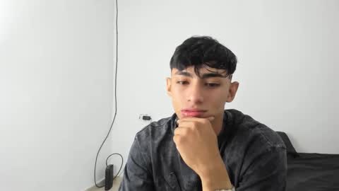 Snapshot of cris1260 chatting on February 25, 2025, 9:24 pm Cristian online show from February 25, 2025, 9:24 pm