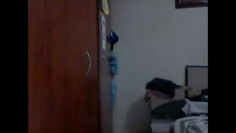 cris2428 online show from January 17, 2025, 1:04 am