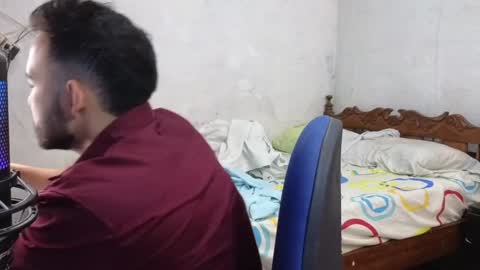 Snapshot of cris_simons chatting on December 22, 2024, 10:25 pm cris_simons online show from December 22, 2024, 10:25 pm