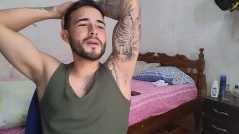 Snapshot of cris_simons chatting on February 5, 2025, 3:45 am cris_simons online show from February 5, 2025, 3:45 am