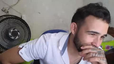 Snapshot of cris_simons chatting on February 27, 2025, 4:31 am cris_simons online show from February 27, 2025, 4:31 am