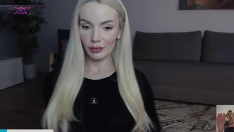 cris_tinne online show from January 5, 2025, 1:47 pm